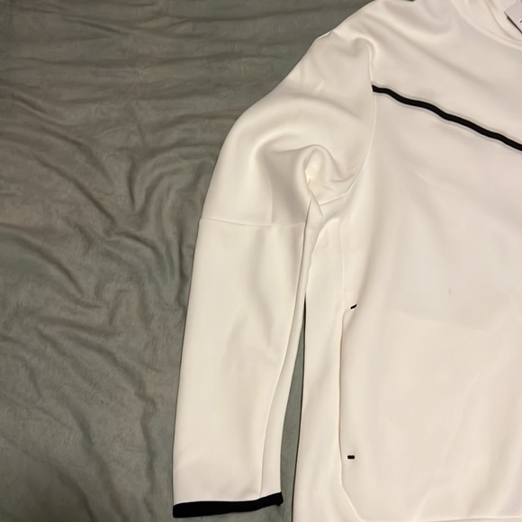 Nike Tech Fleece Tracksuit White/Black 2XTALL Jacket CU4489-100
Pants CU4495-100 - Picture 8 of 10